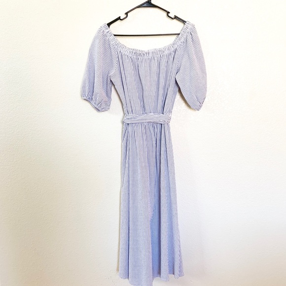 Love in Dresses & Skirts - Love in Off the Shoulder Seersucker Midi Dress L